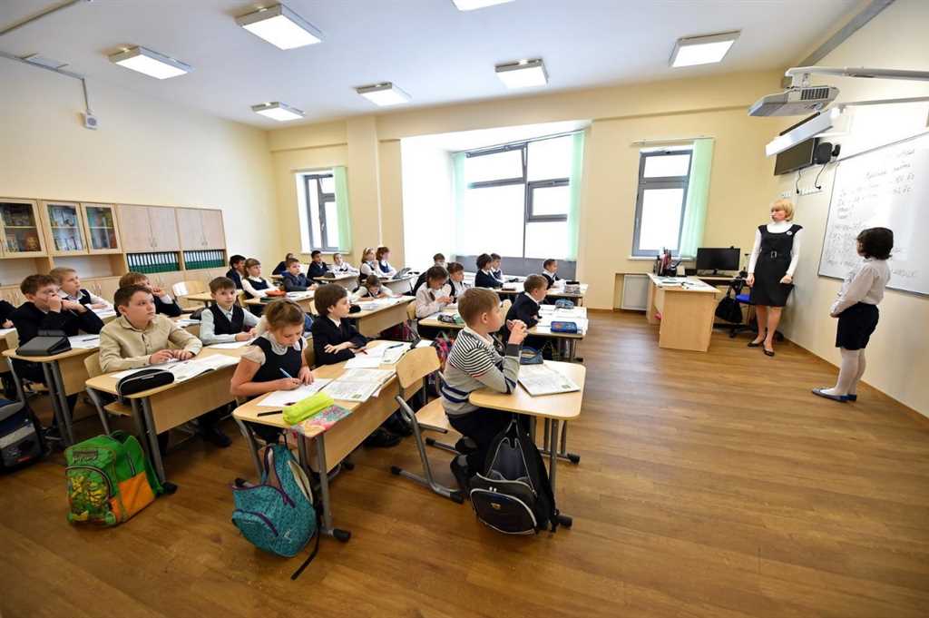 Статистика количества школ в Москве